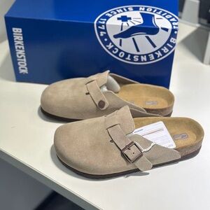 Birkenstock Beige Suede Buckle Sandals